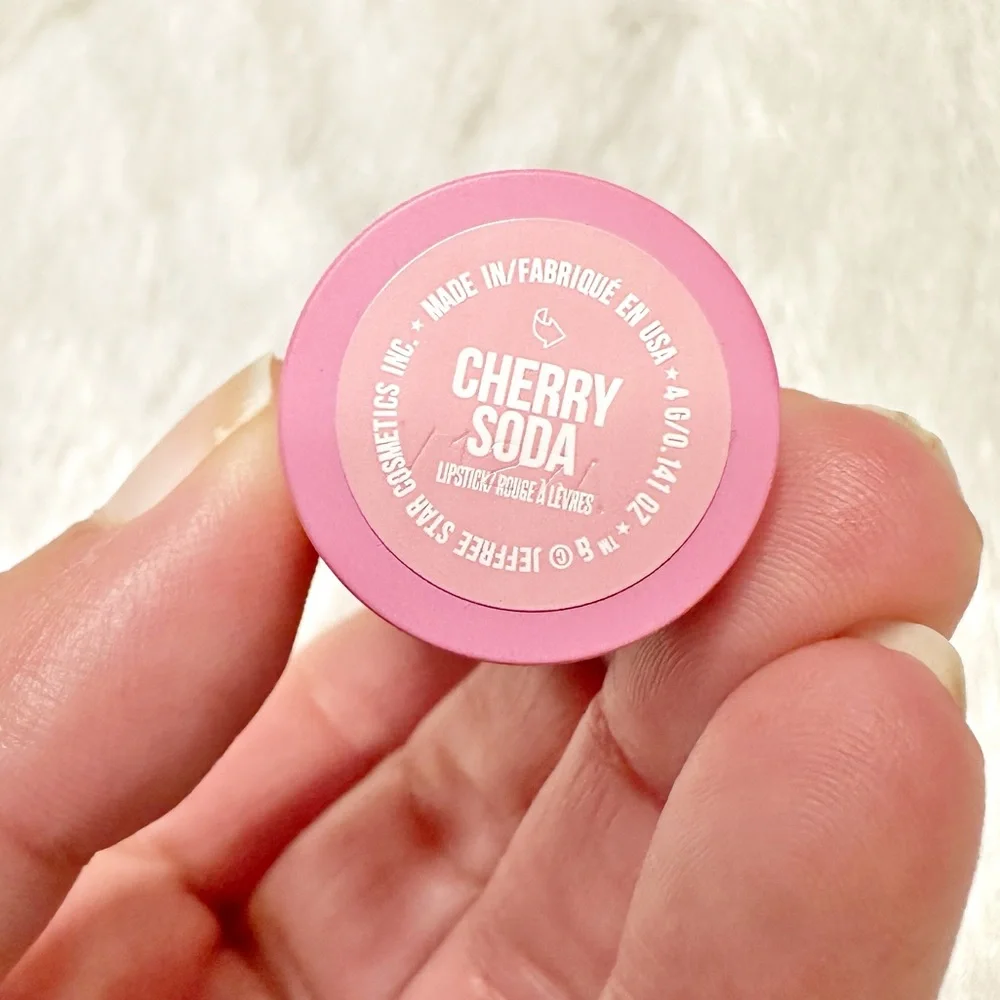 NIB Jeffree Star Velvet Trap Lipstick in Cherry Soda Full Size 3.3g